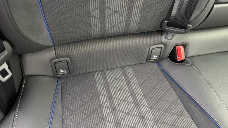 Volkswagen Passat 1.5 eTSI R-Line 5dr DSG Petrol Estate